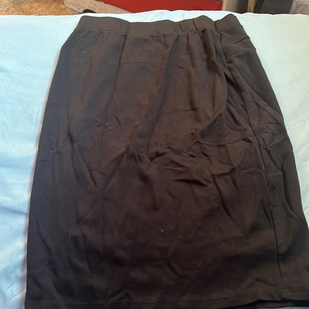 Black pencil skirt